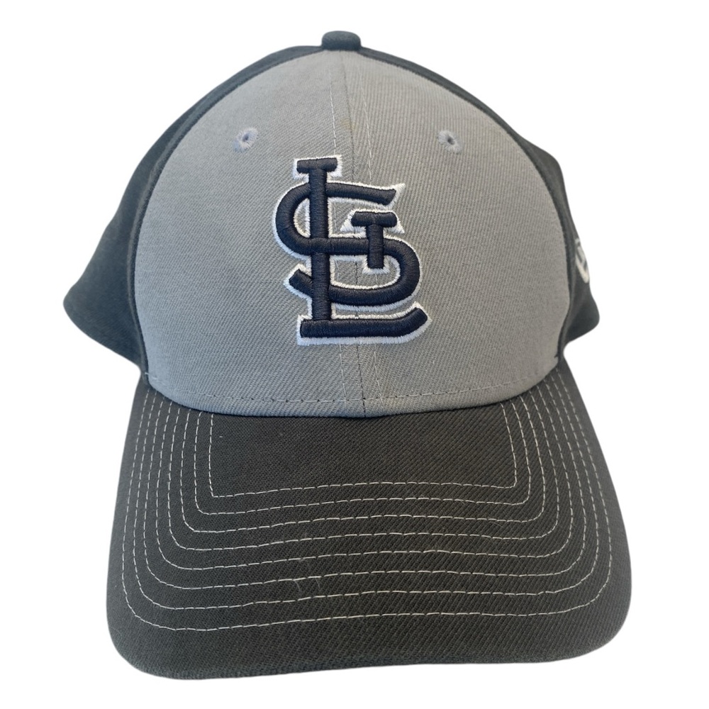 STL Cardinals Hat Adult Small/Medium Gray Embroidered Baseball Cap MLB Sports